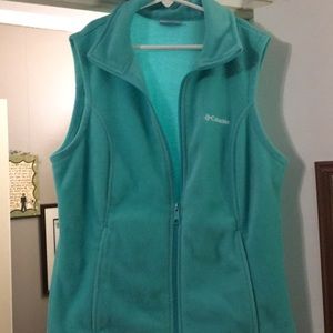 Teal fleece Columbia vest